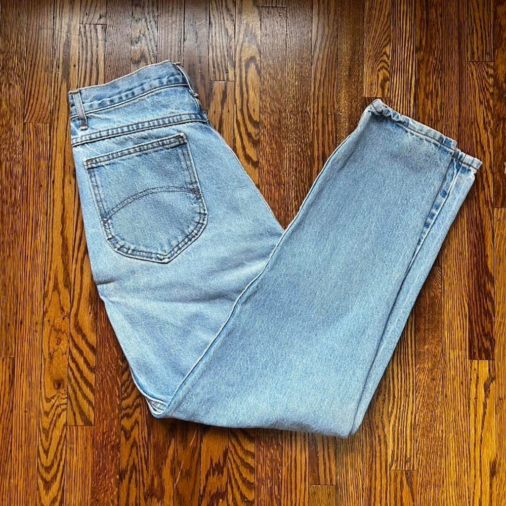 Chic Light wash high-waisted straight leg denim jeans